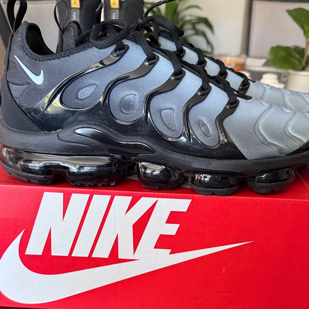 Nike VaporMax Plus Black and Aluminum 12